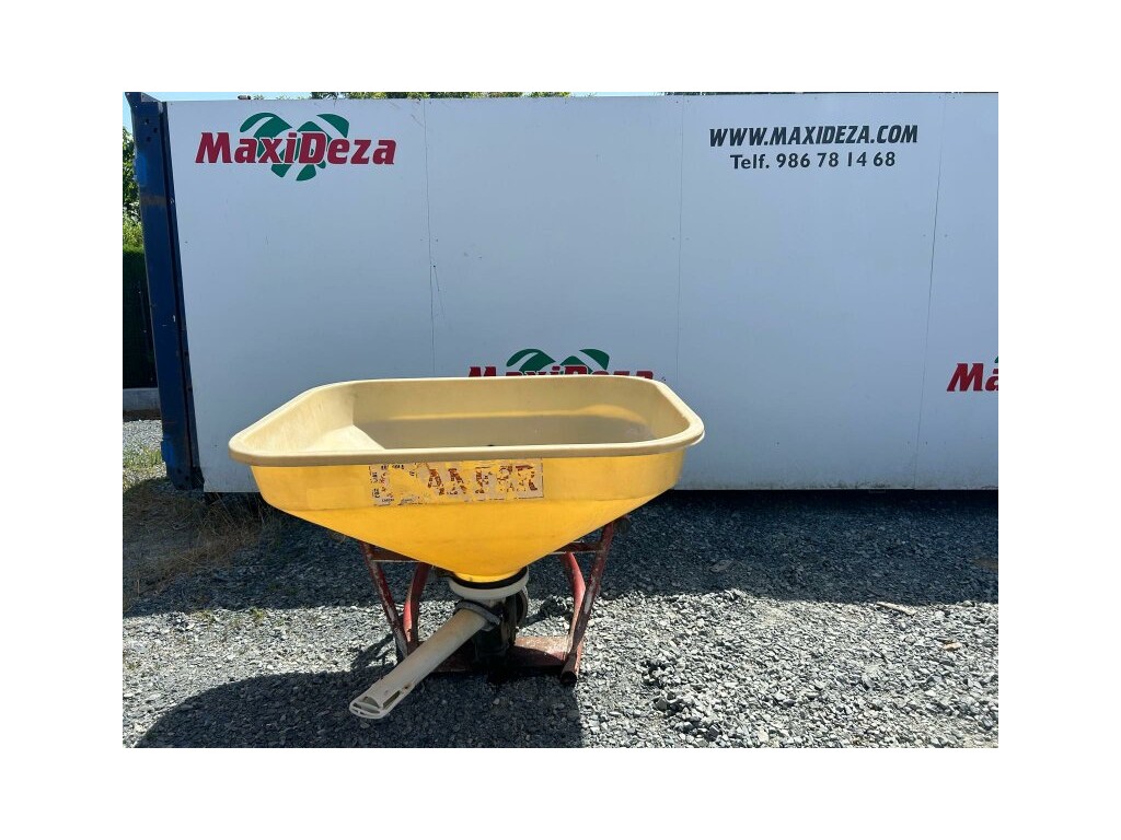 ABONADORA ANFER 400 LITROS PENDULAR US 3196