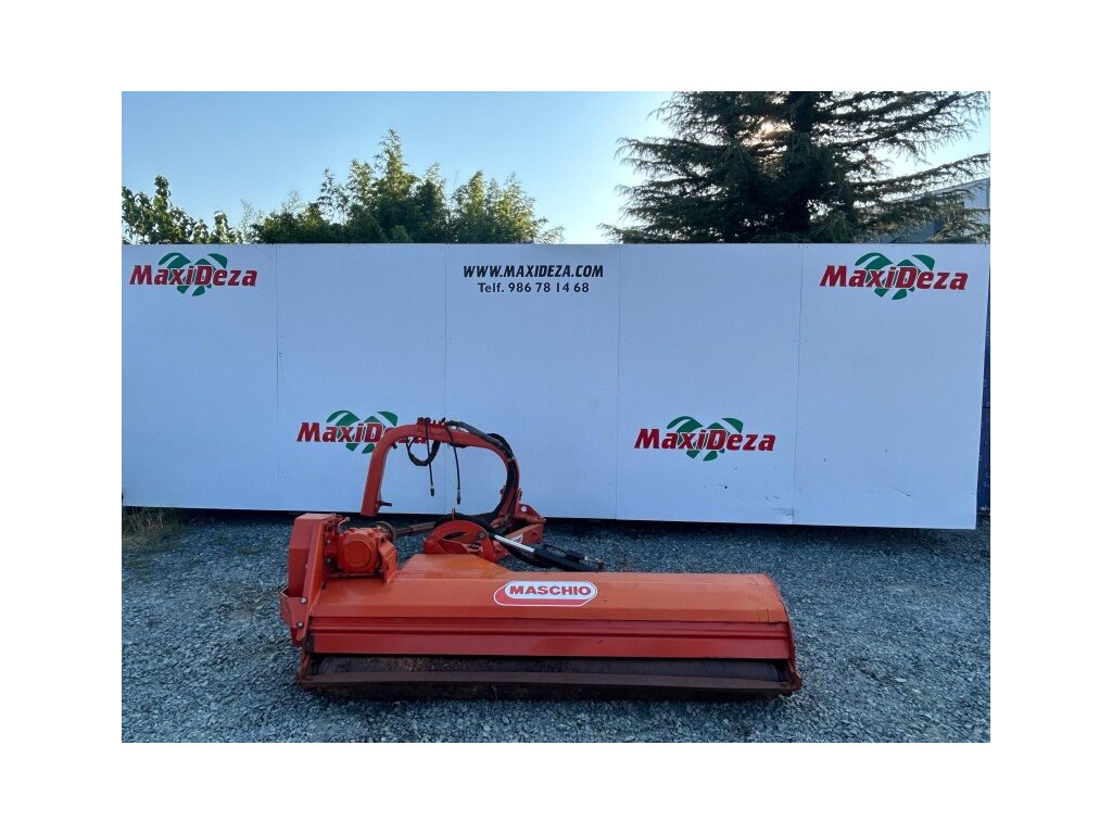 TRITURADORA MASCHIO GIRAFA 210