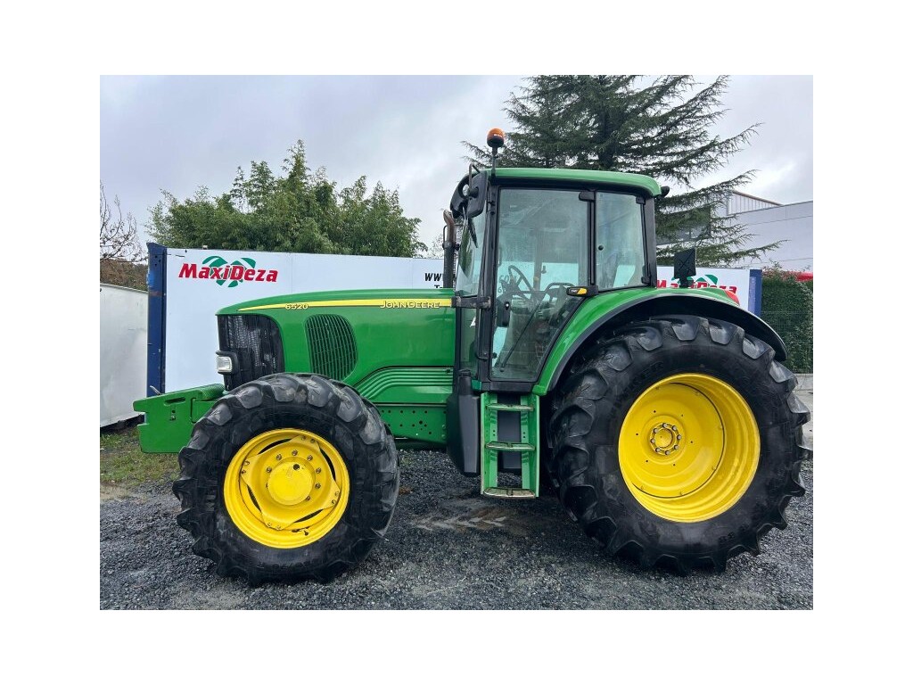 TRACTOR JOHN DEERE 6520 US 3379