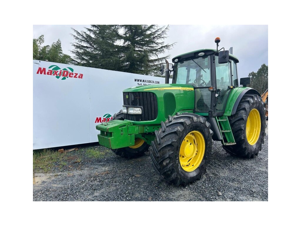 TRACTOR JOHN DEERE 6520 US 3379