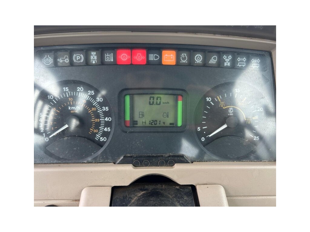 TRACTOR JOHN DEERE 6520 US 3379