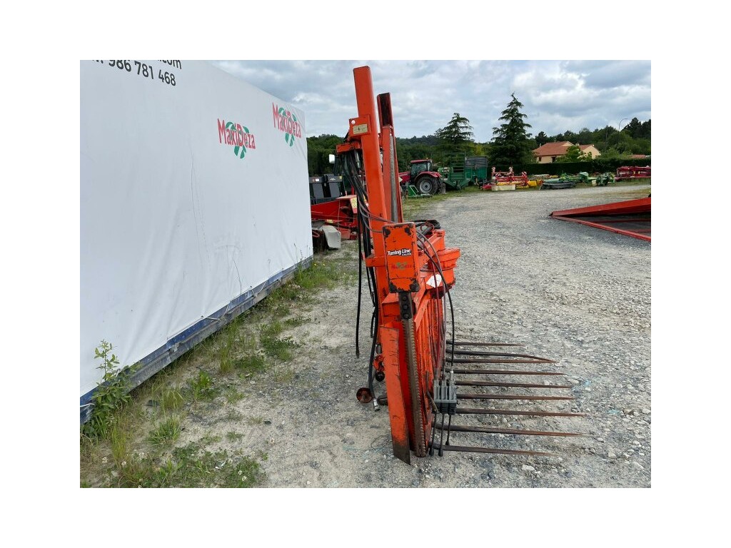 DESENSILADORA CON POTRO KUHN US-2493