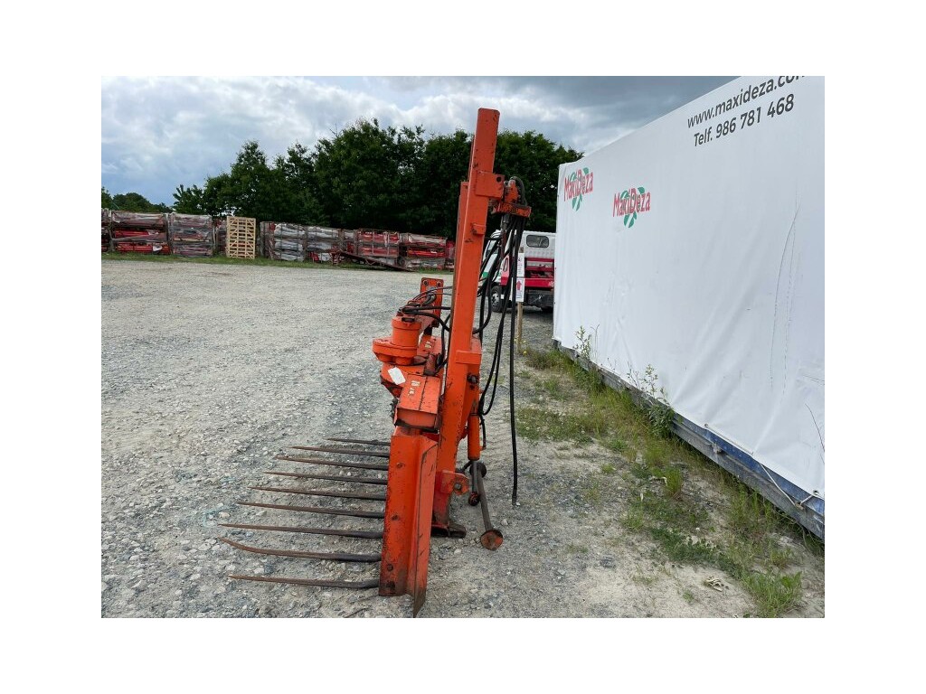 DESENSILADORA CON POTRO KUHN US-2493