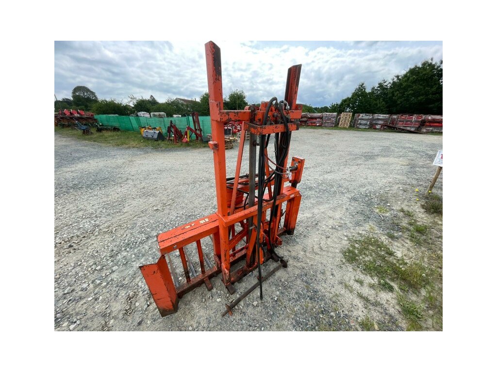 DESENSILADORA CON POTRO KUHN US-2493