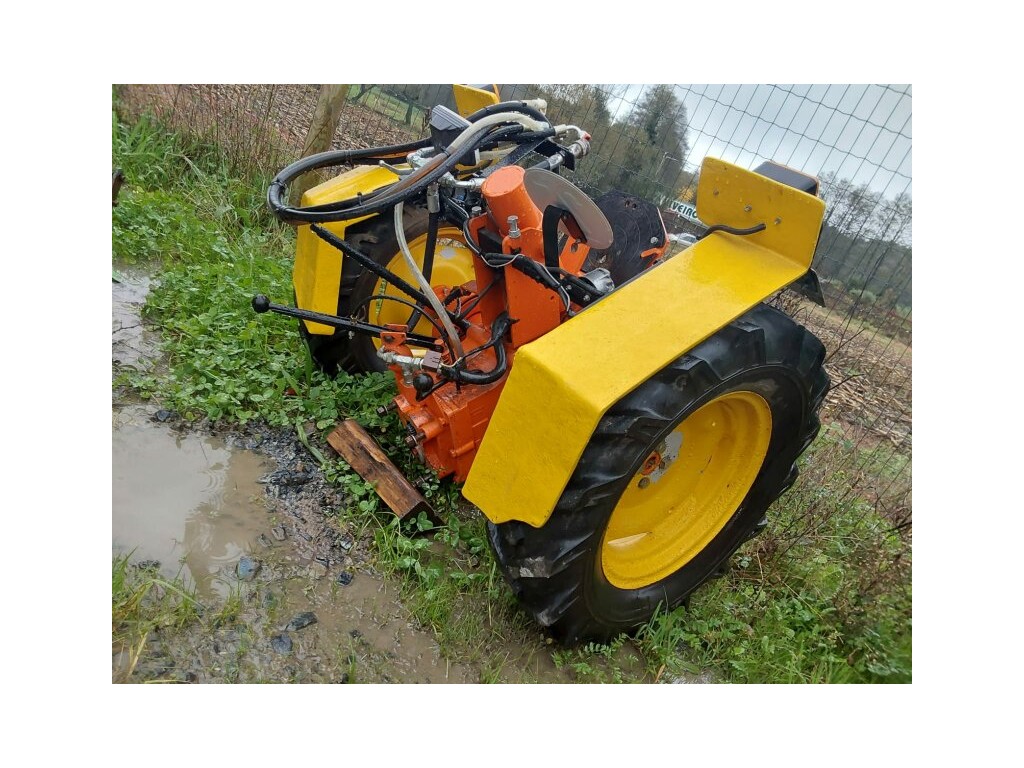 TRACTORCARRO PASQUALI 945 US 2748